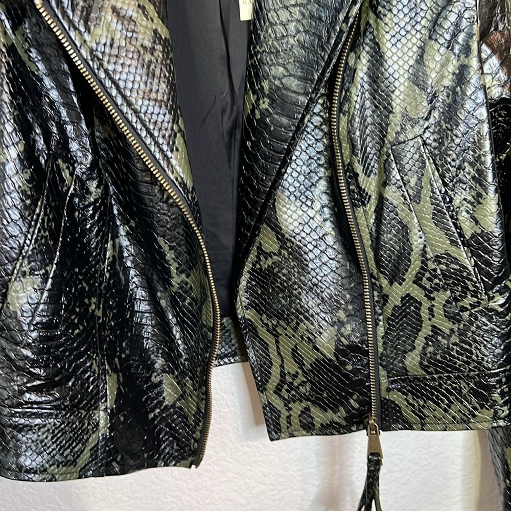 Ramy Brook Kane Snakeskin Animal Print Faux Leather Moto Biker Jacket Size S - Picture 15 of 16